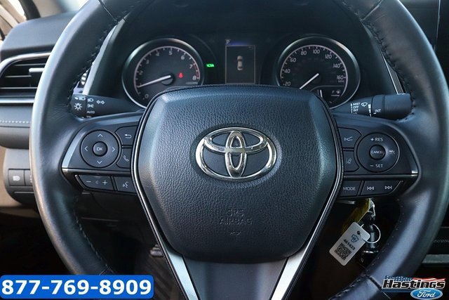 Used 2024 Toyota Camry SE image 15