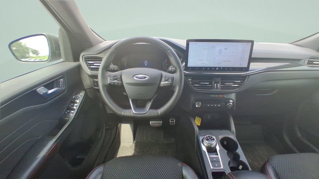 Certified 2024 Ford Escape ST-Line w/ Tech Pack #1 AWD/4WD image 3