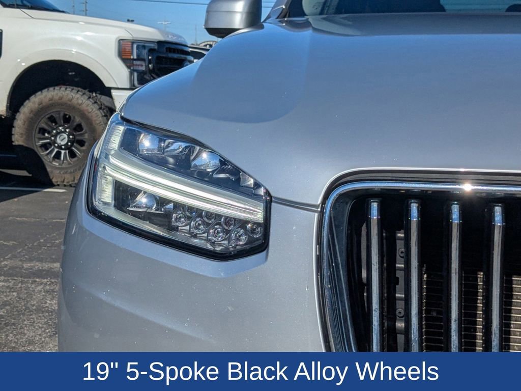 Used 2020 Volvo XC90 T5 Momentum image 11