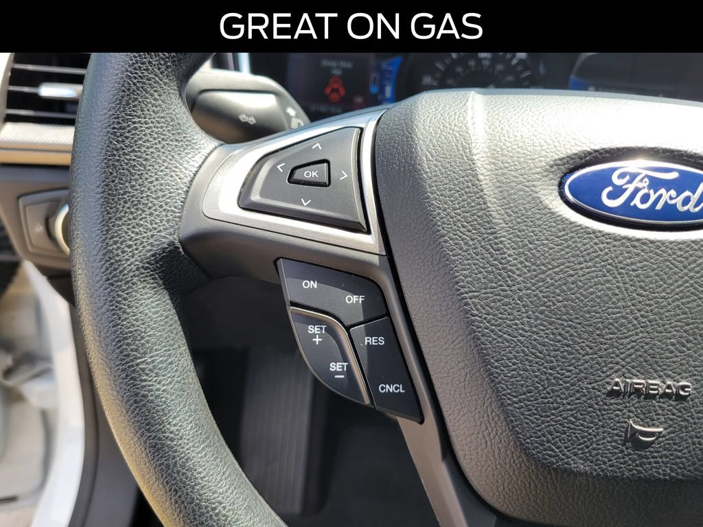 Certified 2017 Ford Fusion SE FWD image 20