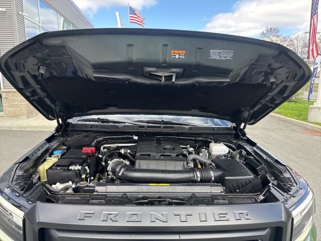Used 2024 Nissan Frontier PRO-4X w/ Pro Premium Package AWD/4WD image 17