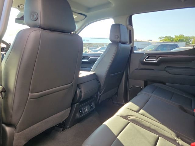 Used 2026 GMC Sierra 1500 SLT image 16