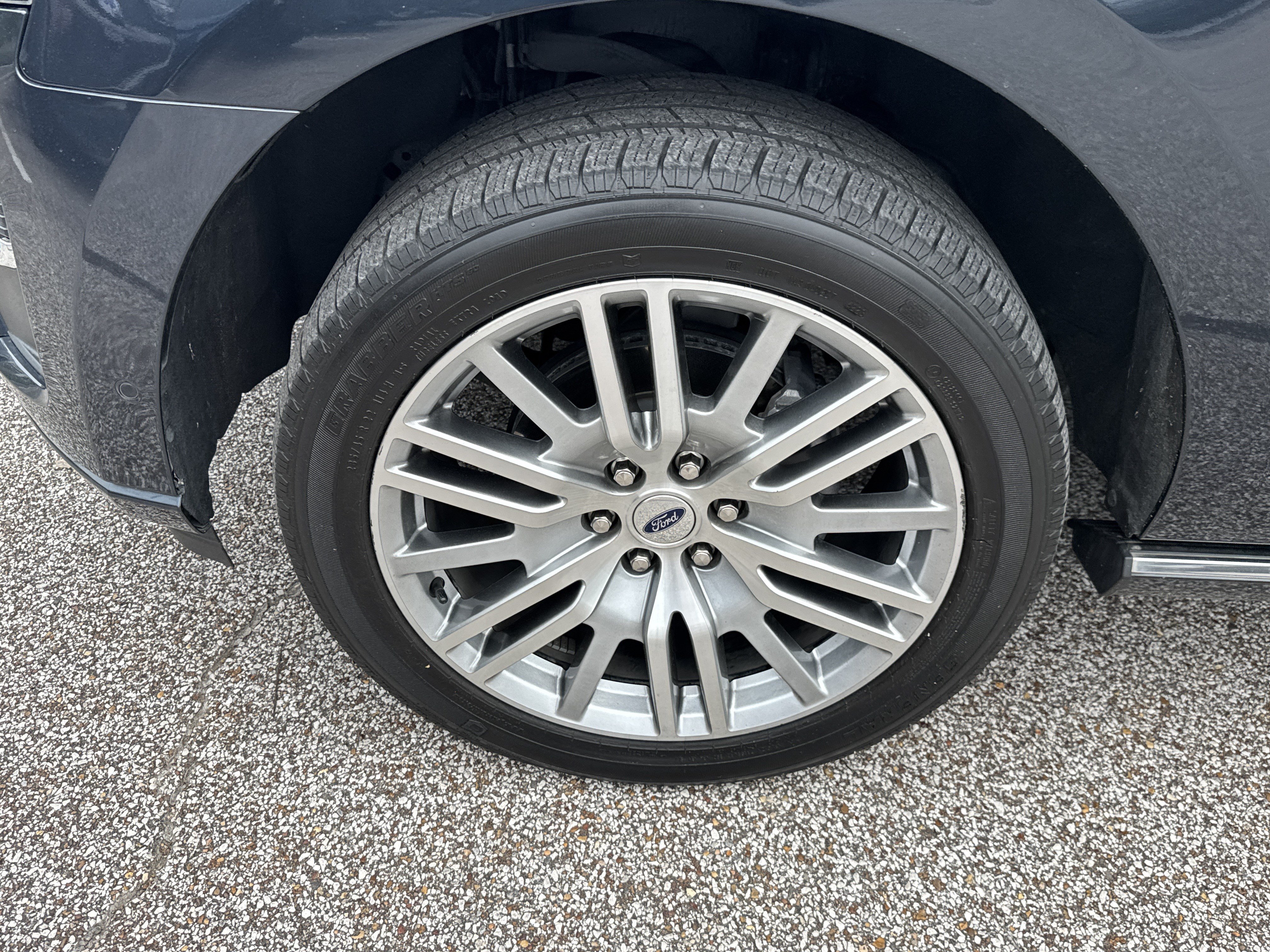 Certified 2024 Ford Expedition Max Platinum AWD/4WD image 9