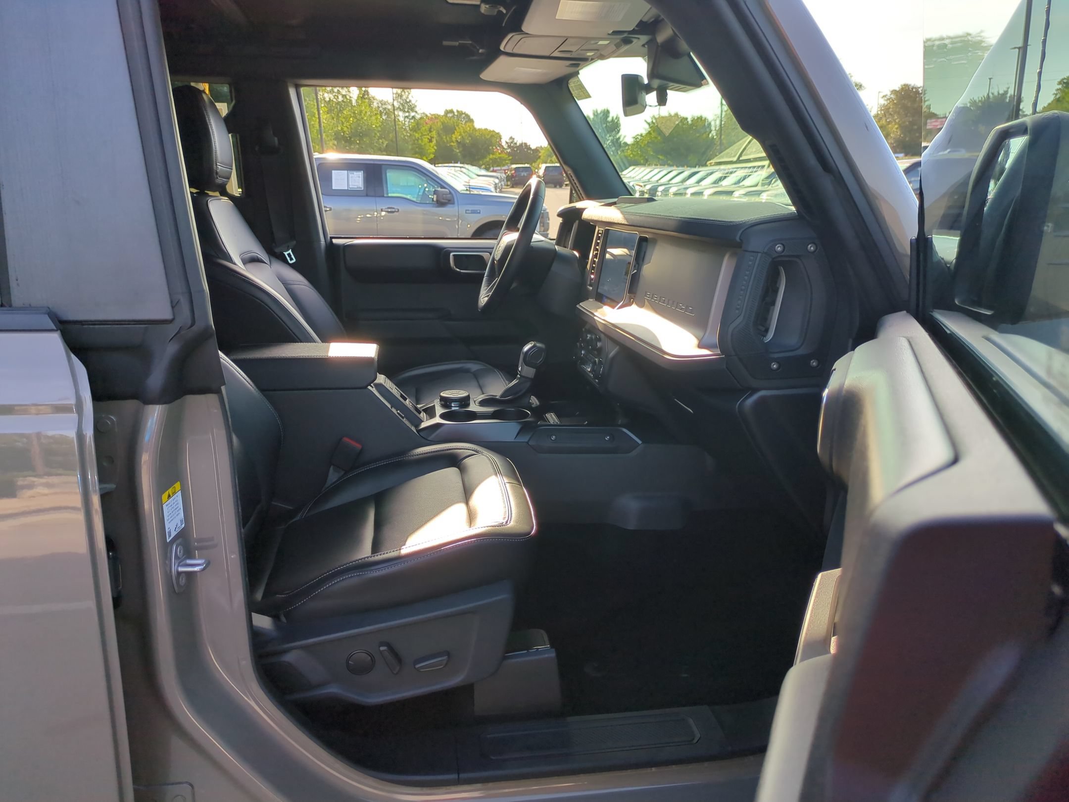 Certified 2025 Ford Bronco Outer Banks AWD/4WD image 39