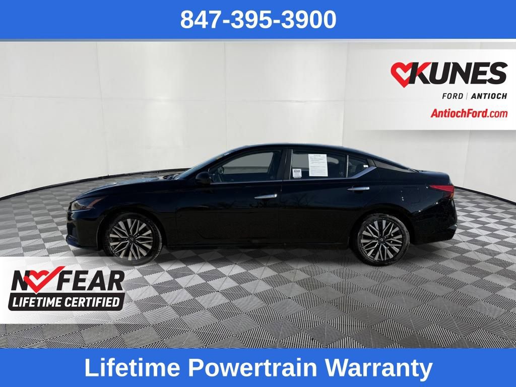 Used 2024 Nissan Altima 2.5 SV image 6