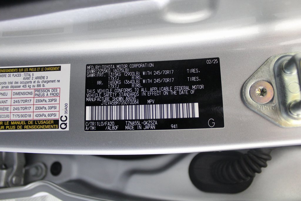 Used 2025 Toyota 4Runner SR5 image 26