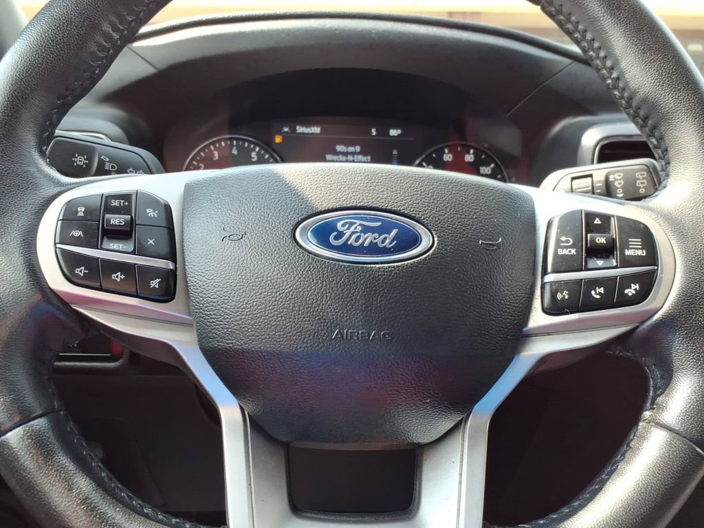 Certified 2023 Ford Explorer XLT w/ Equipment Group 202A AWD/4WD image 23