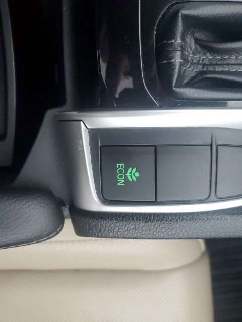 Used 2017 Honda Civic Touring image 28