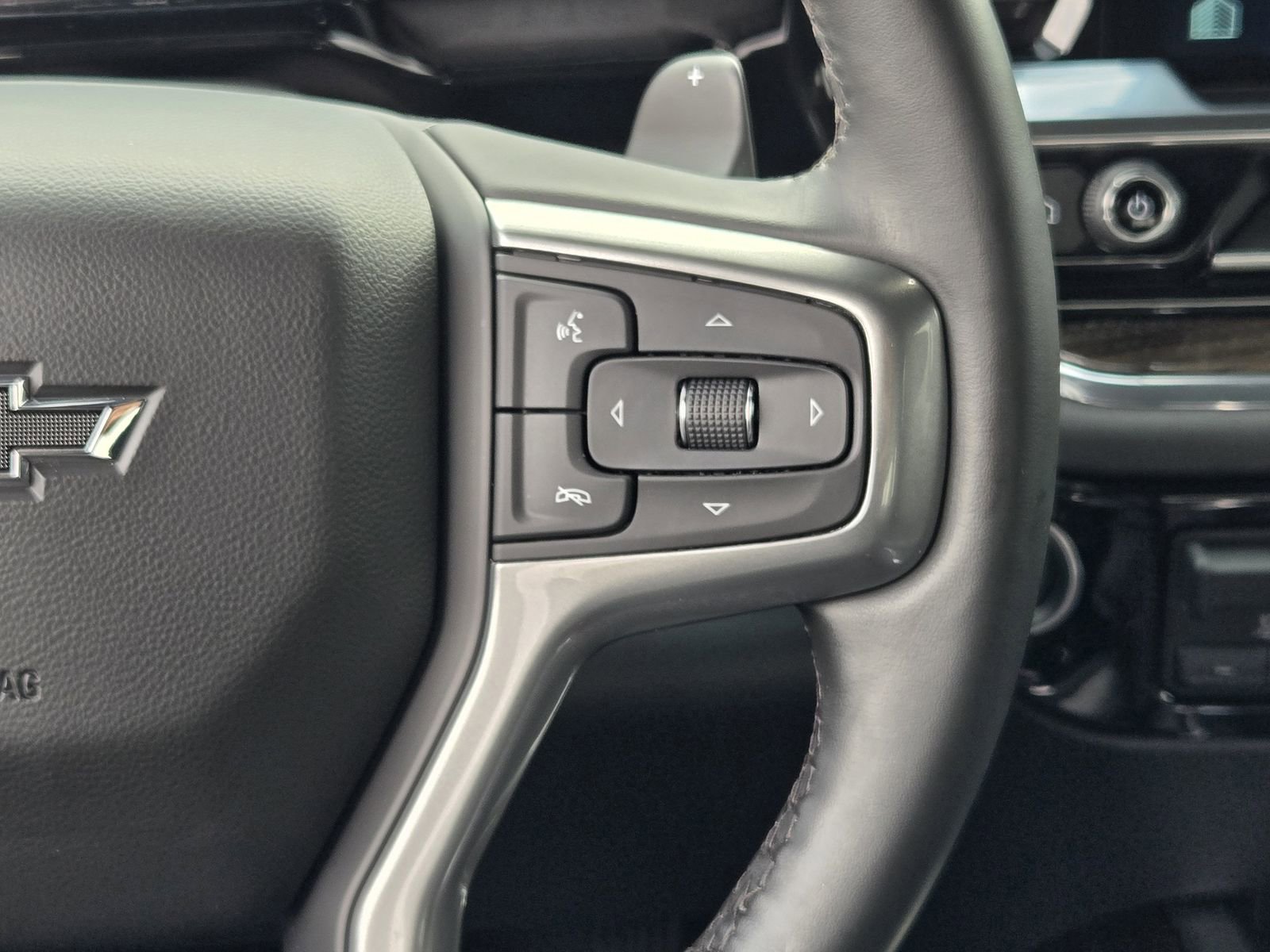Used 2024 Chevrolet Silverado 1500 LT Trail Boss w/ LT Trail Boss Premium Package AWD/4WD image 27