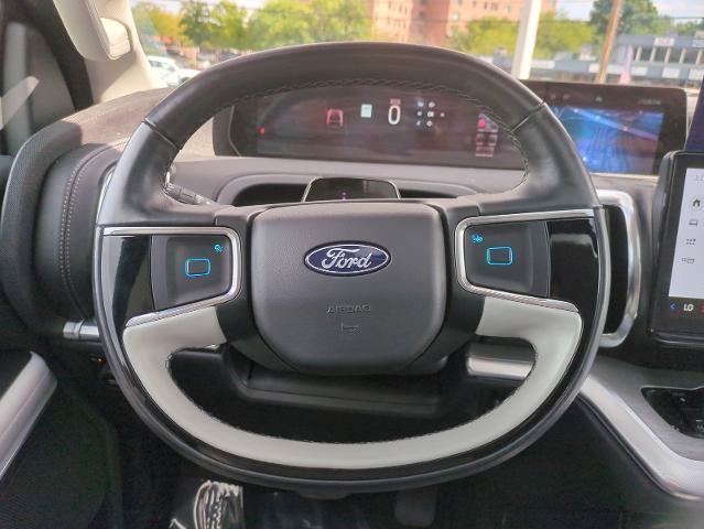 Certified 2025 Ford Expedition Max Platinum w/ Driver's Package AWD/4WD image 14