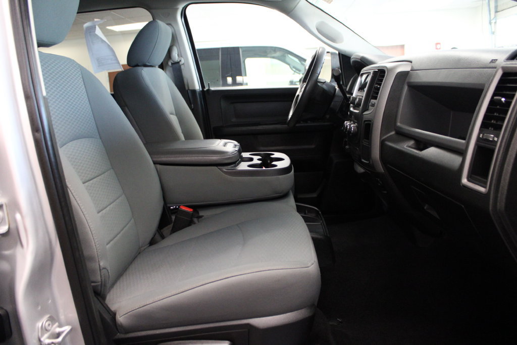 Used 2018 RAM 2500 Tradesman w/ Chrome Appearance Group AWD/4WD image 41