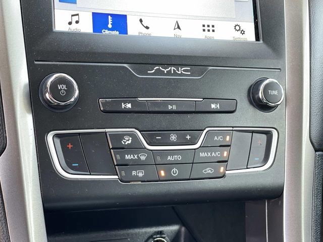 Certified 2019 Ford Fusion SE image 17