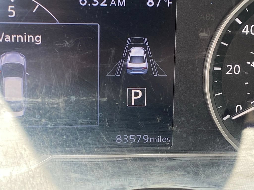 Used 2020 Nissan Versa SV FWD image 14