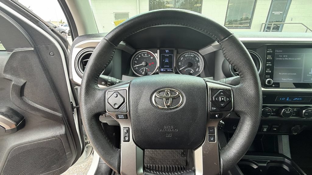 Used 2023 Toyota Tacoma SR5 w/ Technology Package AWD/4WD image 15