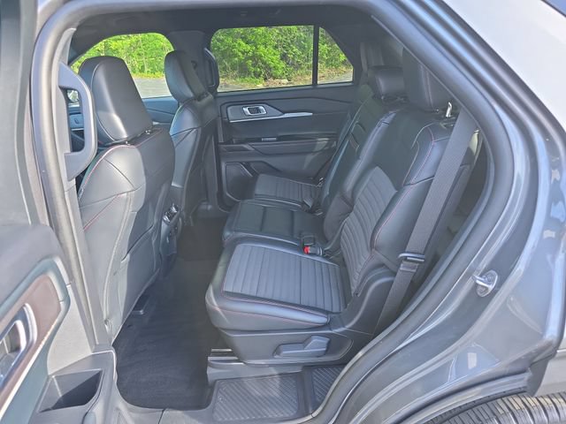 Certified 2025 Ford Explorer ST-Line w/ ST-Line Street Pack AWD/4WD image 12
