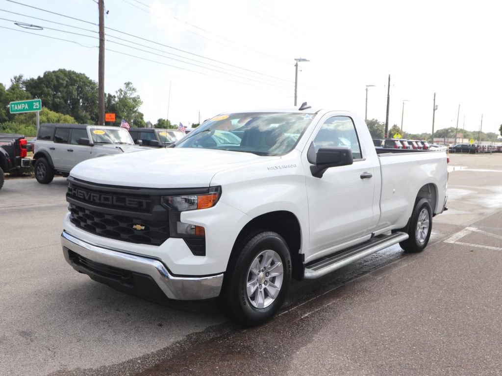 Used 2025 Chevrolet Silverado 1500 W/T RWD image 5