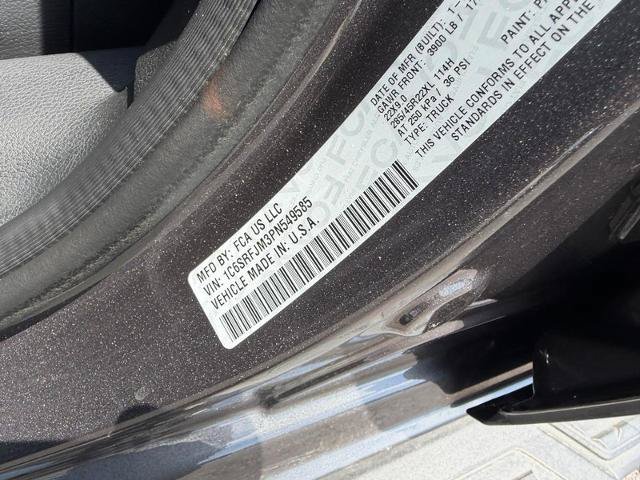 Used 2023 RAM 1500 Laramie AWD/4WD image 25