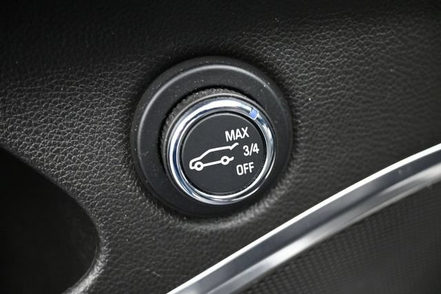 Used 2023 Buick Enclave Essence AWD/4WD image 16