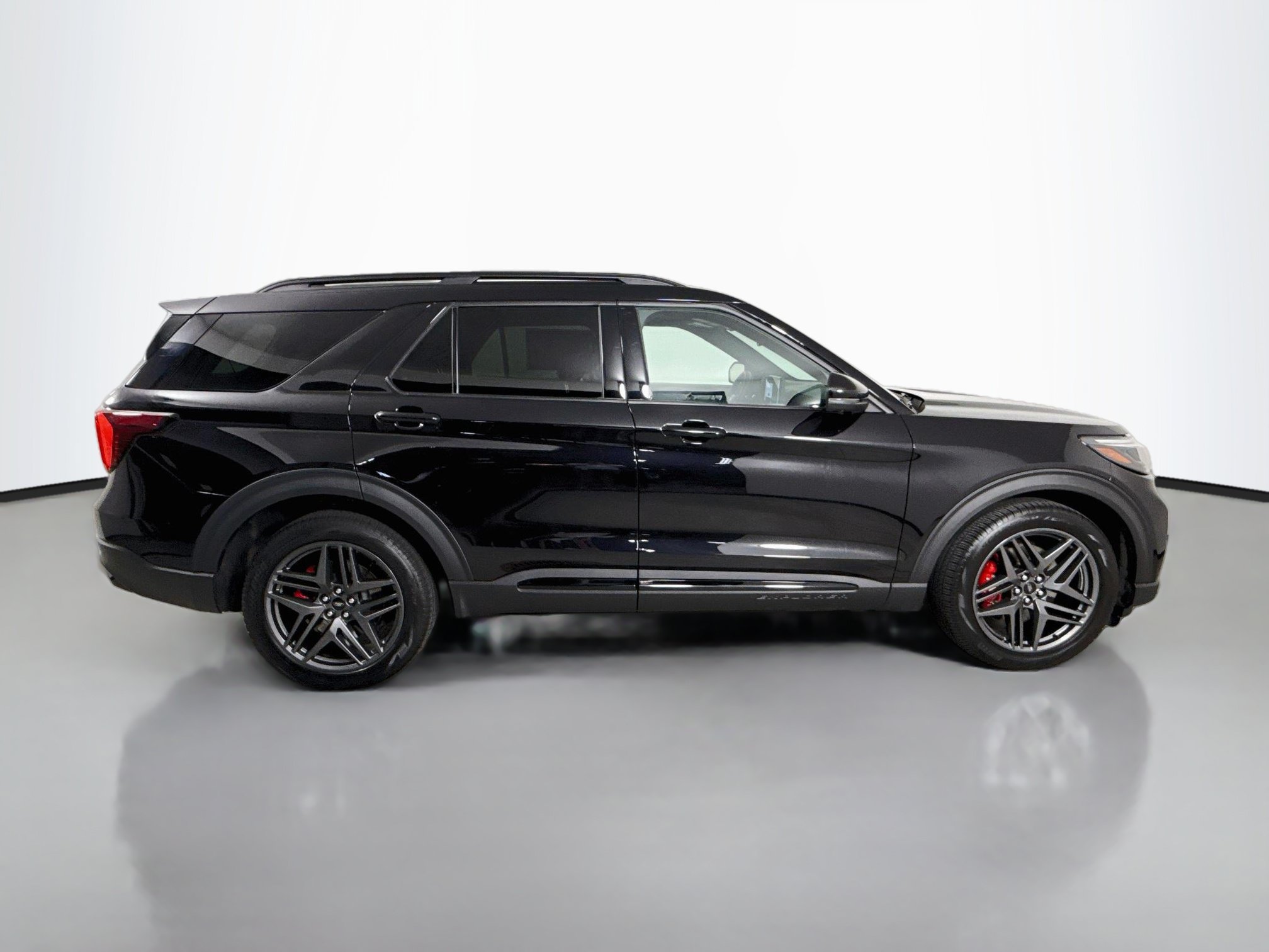 Certified 2025 Ford Explorer ST w/ Sun And Sound Package AWD/4WD image 8