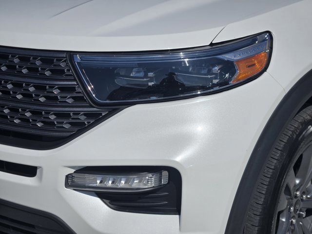 Certified 2023 Ford Explorer XLT w/ Equipment Group 202A image 9