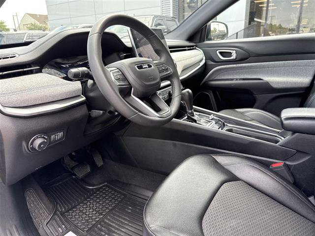 Used 2024 Jeep Compass Latitude AWD/4WD image 25