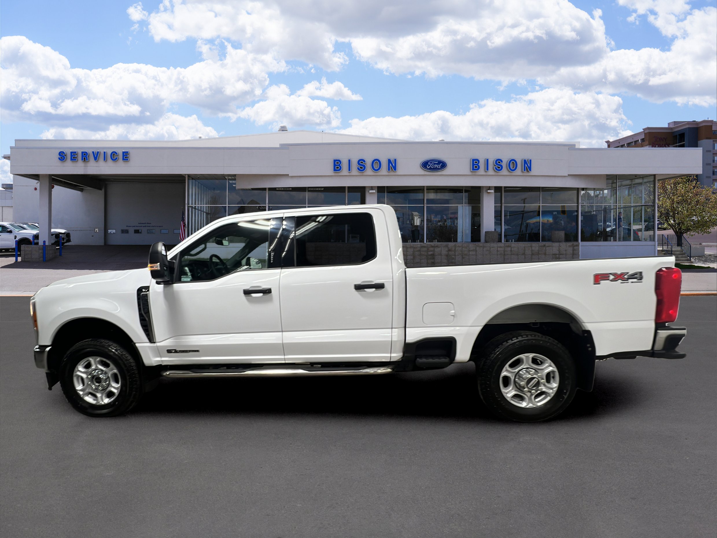 Certified 2023 Ford F350 XLT w/ FX4 Off-Road Package image 6