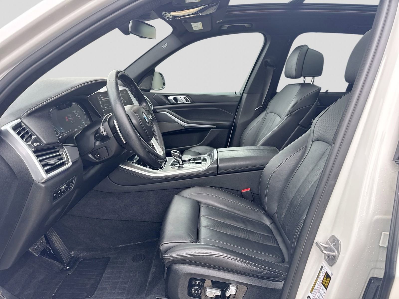 Used 2021 BMW X5 xDrive40i image 3