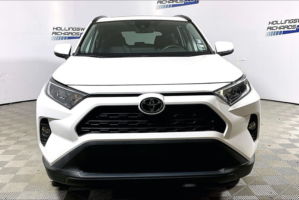 Used 2020 Toyota RAV4 XLE Premium FWD image 2