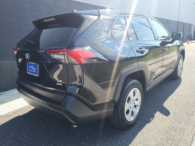 Used 2022 Toyota RAV4 LE AWD/4WD image 6