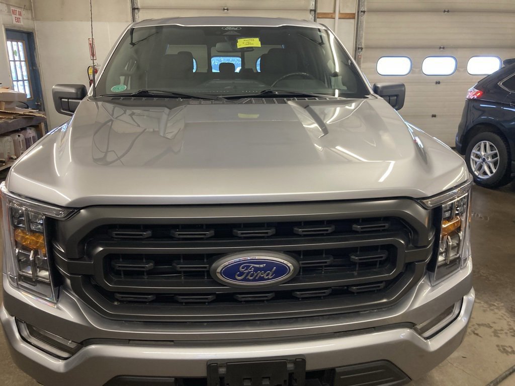 Certified 2022 Ford F150 XLT w/ Equipment Group 302A High image 3