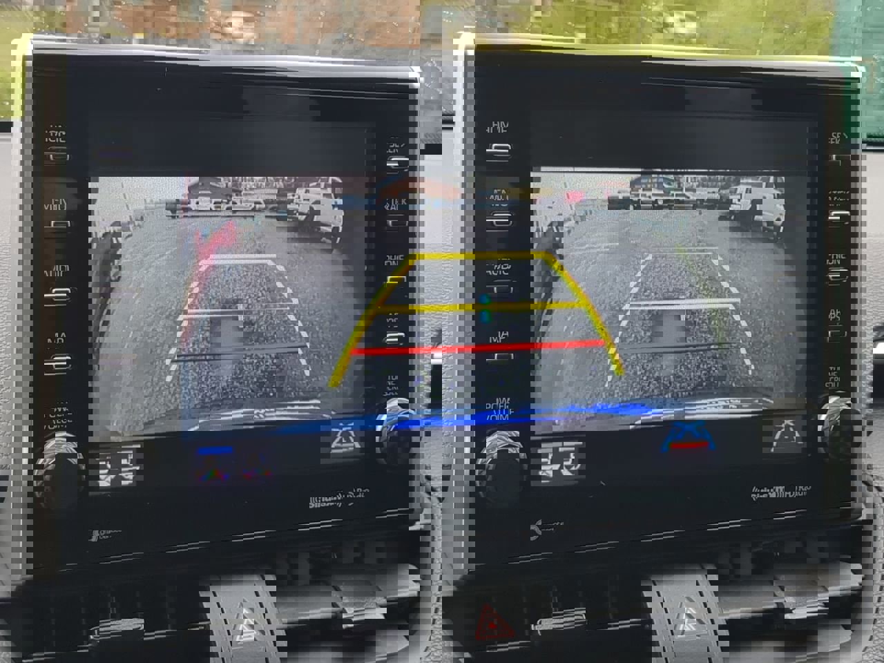 Used 2022 Toyota RAV4 SE w/ Convenience Package image 19