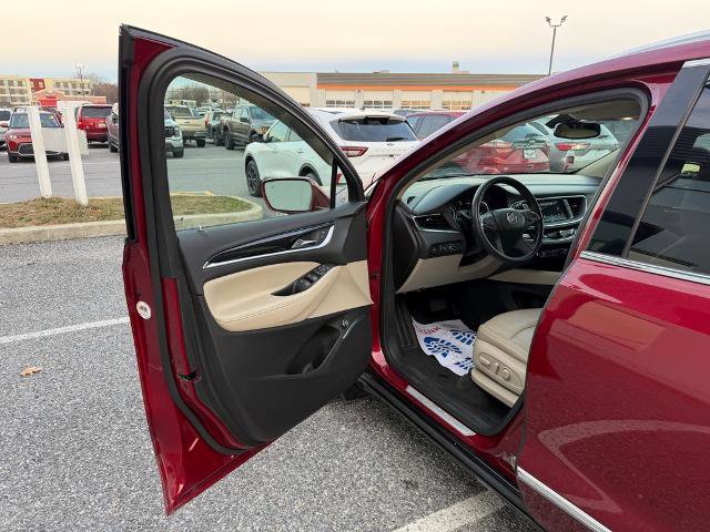 Used 2019 Buick Enclave Essence image 8