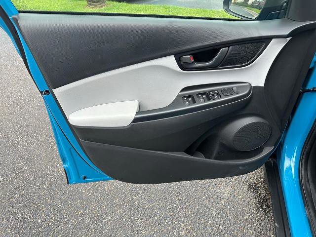 Used 2023 Hyundai Kona SEL image 10