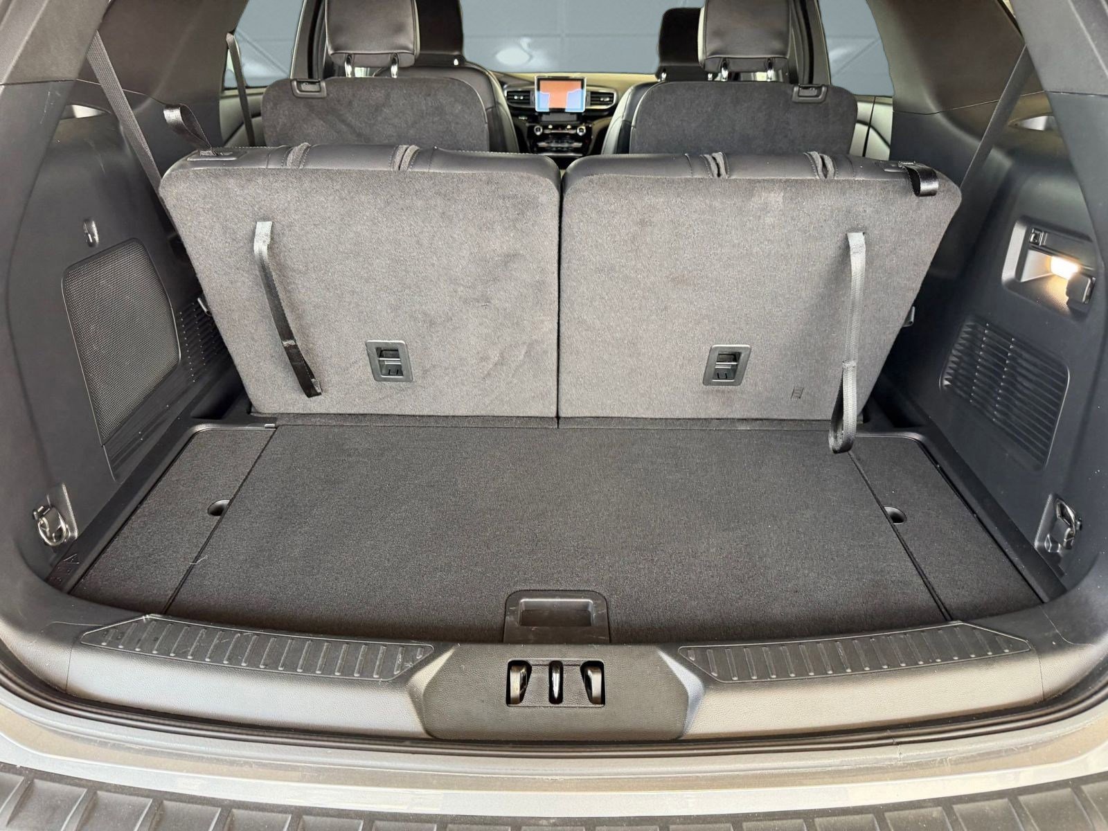 Certified 2023 Ford Explorer ST-Line image 23