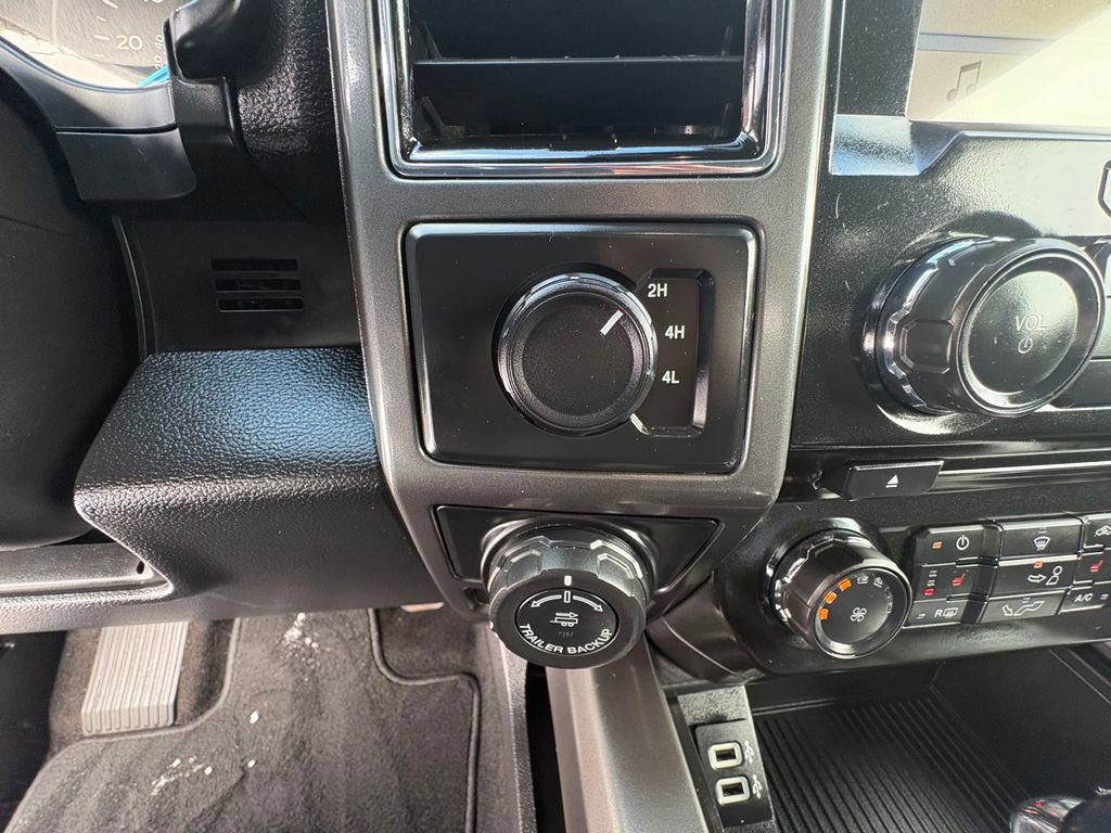 Certified 2018 Ford F150 XLT w/ Equipment Group 302A Luxury image 15