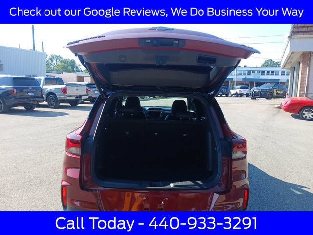 Used 2023 Chevrolet TrailBlazer RS w/ Sun and Liftgate Package AWD/4WD image 38