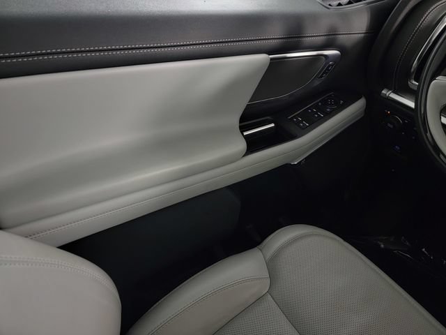 Certified 2025 Ford Expedition Platinum AWD/4WD image 29