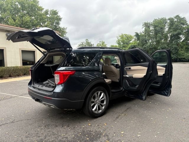 Certified 2023 Ford Explorer XLT w/ Equipment Group 202A AWD/4WD image 32