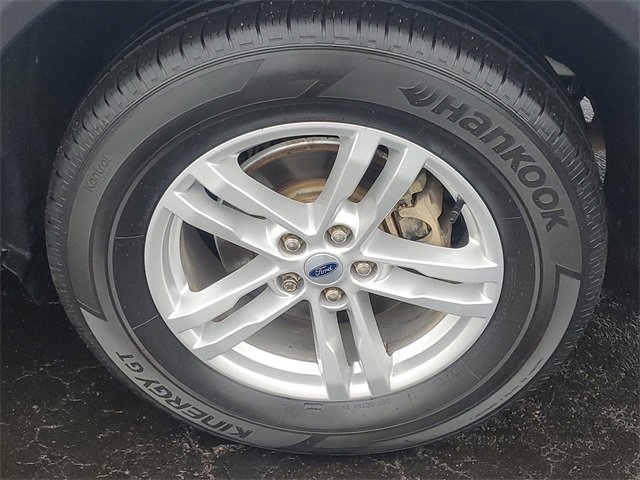 Certified 2023 Ford Explorer XLT w/ Equipment Group 202A image 5