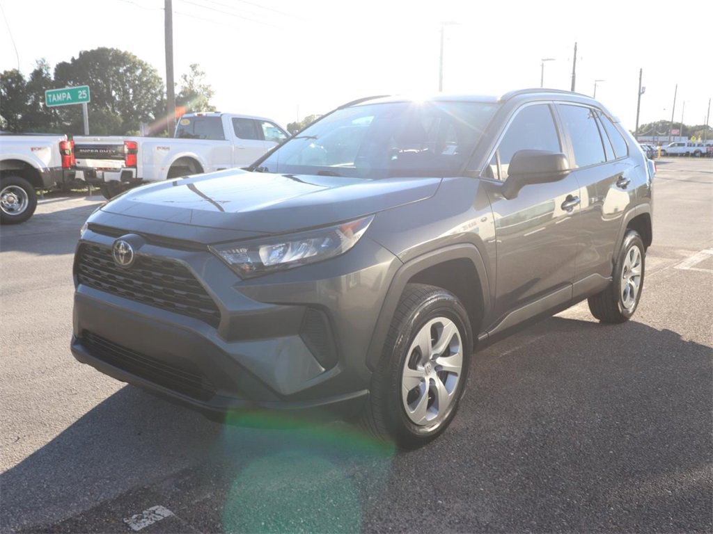 Used 2020 Toyota RAV4 LE image 3