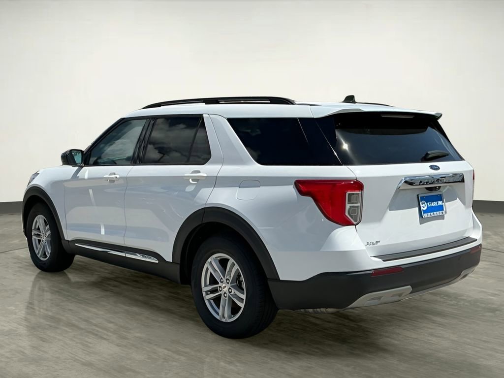 Certified 2023 Ford Explorer XLT w/ Equipment Group 202A RWD image 4