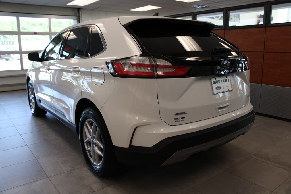 Certified 2024 Ford Edge SEL AWD/4WD image 7