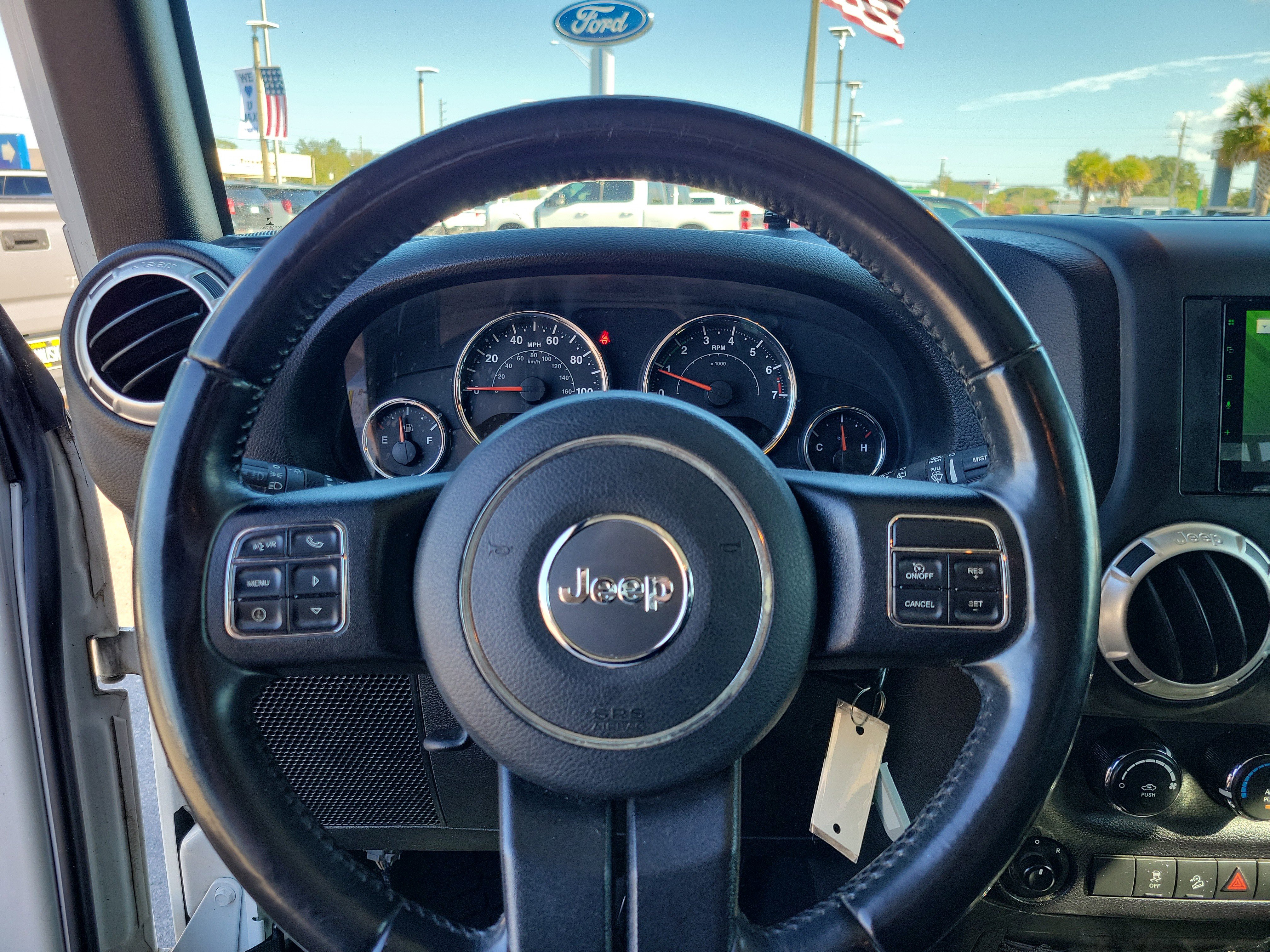 Used 2017 Jeep Wrangler Unlimited Sahara w/ Max Tow Package image 10