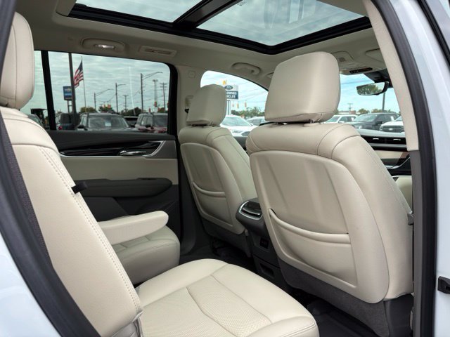 Used 2024 Cadillac XT6 Premium Luxury w/ Technology Package AWD/4WD image 15