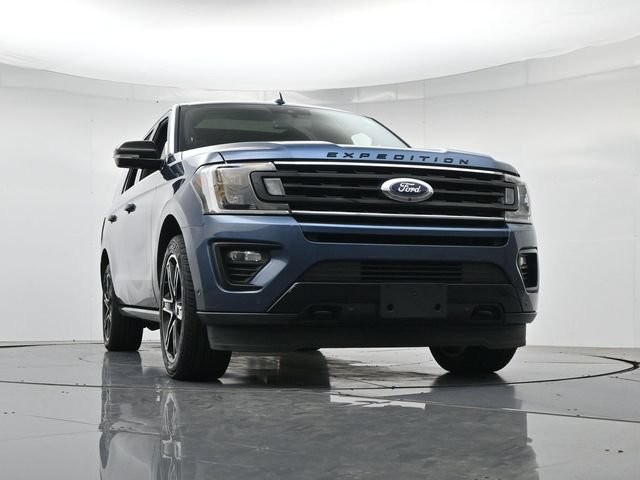 Certified 2019 Ford Expedition Limited w/ Equipment Group 303A AWD/4WD image 40