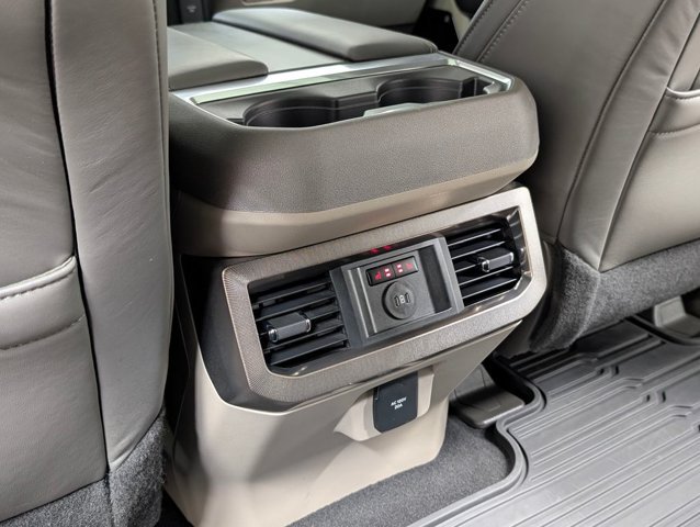 Certified 2025 Ford F250 Platinum w/ Platinum Plus Package AWD/4WD image 22