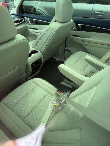 Used 2026 Buick Enclave Avenir w/ Super Cruise Package AWD/4WD image 6