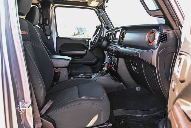 Used 2021 Jeep Gladiator Mojave w/ Trailer Tow Package AWD/4WD image 18