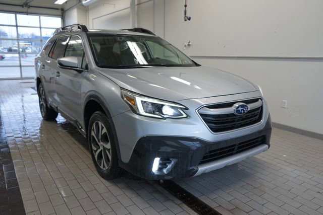 Used 2021 Subaru Outback Limited image 16