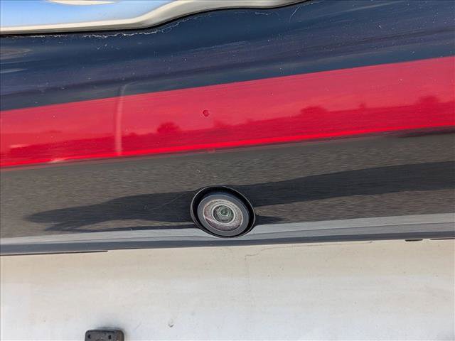 Used 2022 Chrysler Pacifica Touring-L FWD image 17